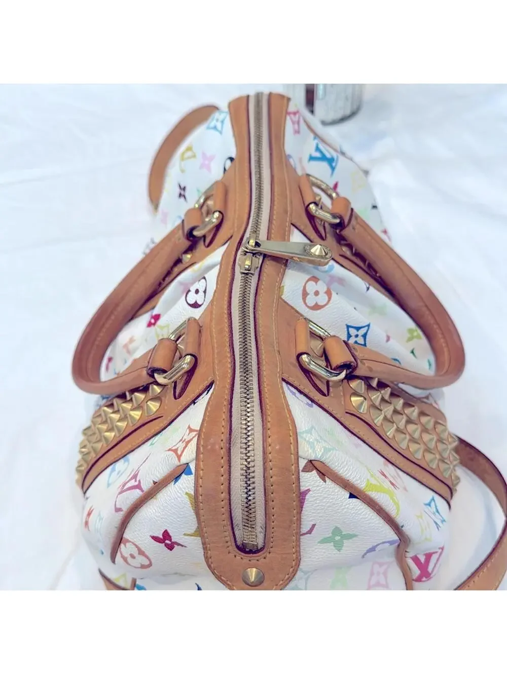 Authentic Louis Vuitton White Multicolor Courtney MM bag